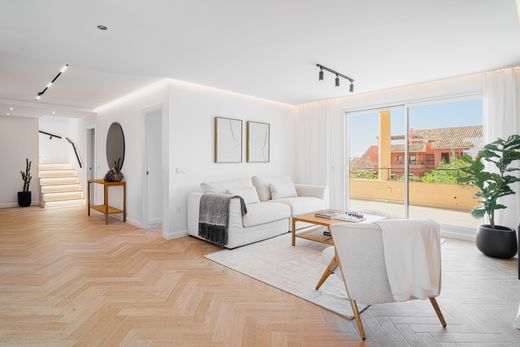 Penthouse in Estepona, Malaga