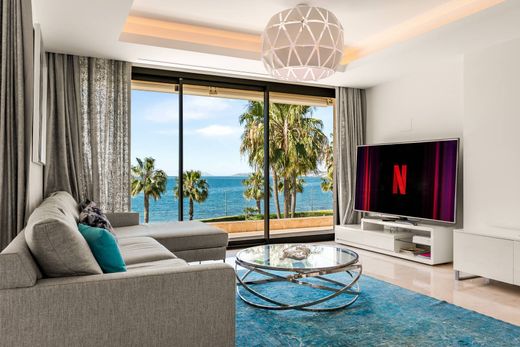 Penthouse in Estepona, Malaga