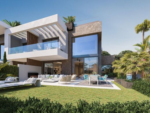 Luxury home in Marbella Del Este, Malaga