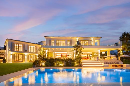 Villa in Nueva Andalucia, Malaga