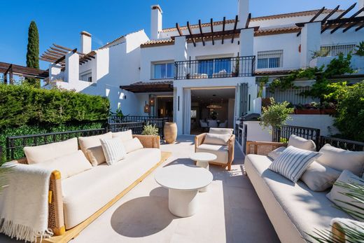 Townhouse in The Golden Mile, Malaga