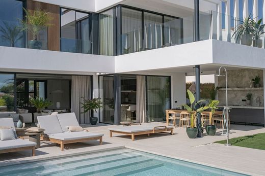 Villa in Marbella Del Este, Malaga