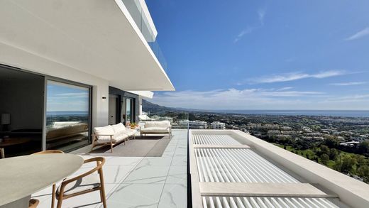 Apartment / Etagenwohnung in Benahavís, Málaga