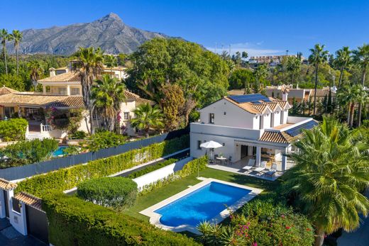 Villa à Nueva Andalucia, Malaga