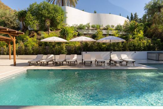 Villa in The Golden Mile, Malaga