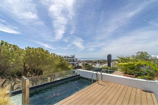 Penthouse in Marbella Del Este, Malaga