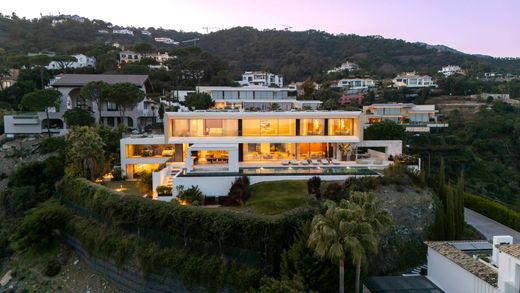 Villa in Benahavís, Malaga