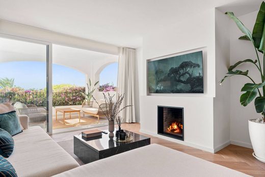 Townhouse in The Golden Mile, Malaga