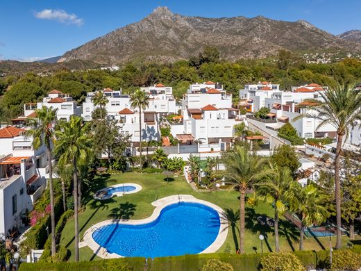 Townhouse in The Golden Mile, Malaga