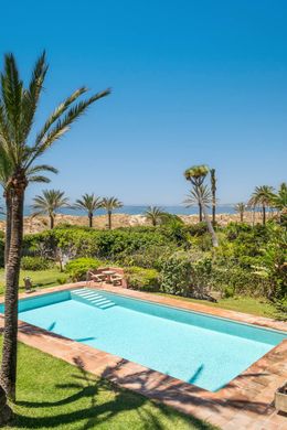 Villa in Marbella Del Este, Provincia de Málaga