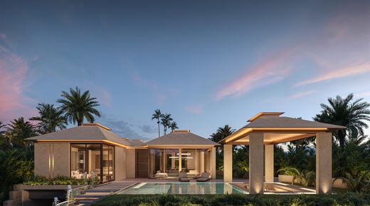 Villa in Nueva Andalucia, Malaga