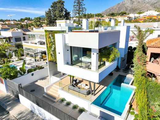 Villa in Marbella, Malaga