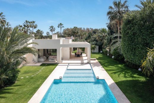 Villa en Urbanización Marbella Este, Málaga