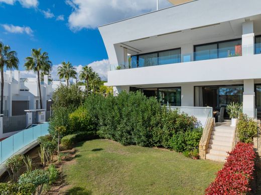 Duplex appartement in Sierra Blanca, Provincia de Málaga