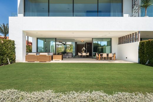 Villa Plurifamiliare a Nueva Andalucia, Málaga