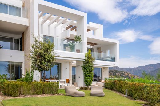 Apartment / Etagenwohnung in Ojén, Málaga