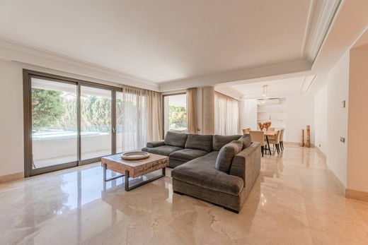 Apartamento - Los Monteros, Málaga