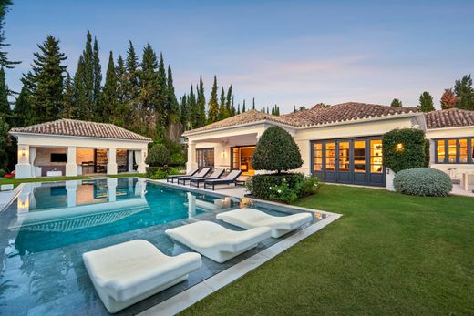 Villa in Nueva Andalucia, Malaga