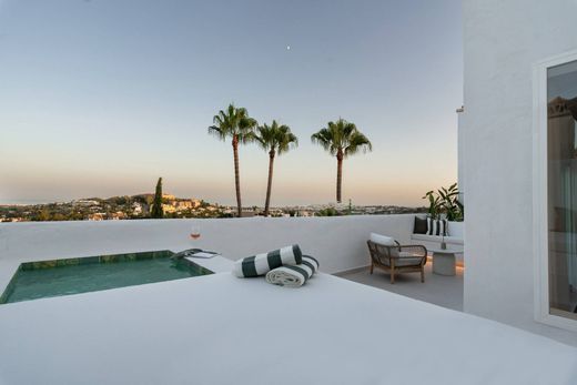 Penthouse in Nueva Andalucia, Provincia de Málaga
