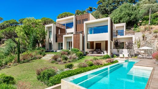 Villa in Benahavís, Malaga