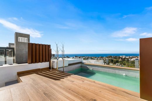 Semidetached House in Marbella Del Este, Malaga