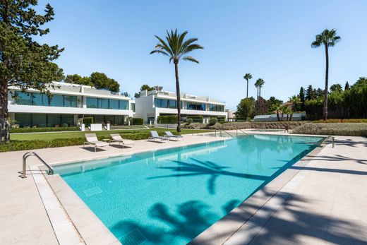 Villa Plurifamiliare a Nueva Andalucia, Málaga