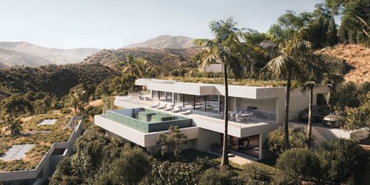 Villa in Benahavís, Malaga
