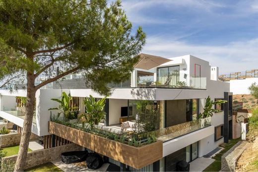 Ático en Urbanización Marbella Este, Málaga