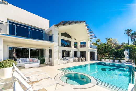 Villa in Nueva Andalucia, Málaga