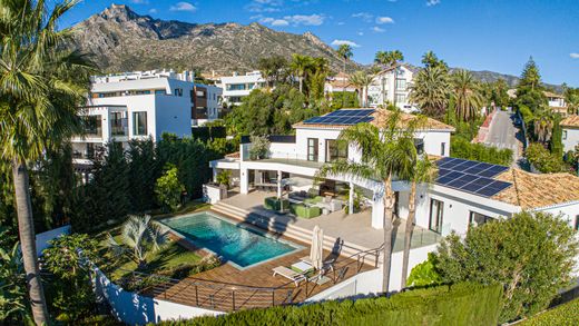 Villa in The Golden Mile, Malaga