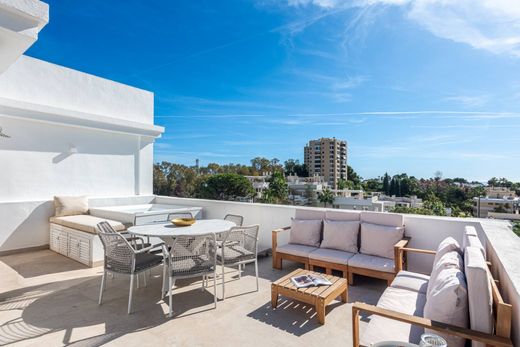 Villa Plurifamiliare a Marbella, Málaga