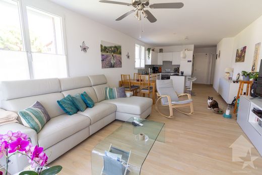 套间/公寓  Saxon, Martigny District