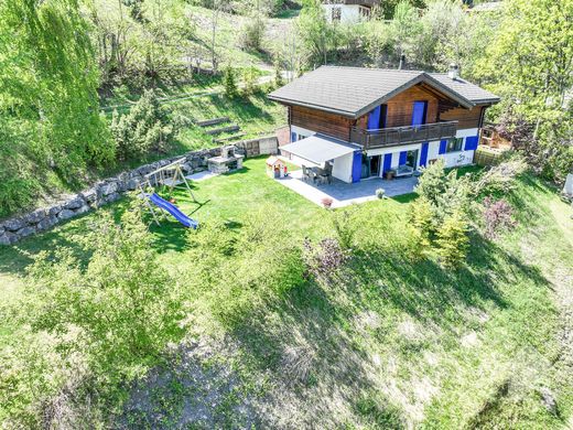 Chalet in Mayens-de-Chamoson, Conthey District