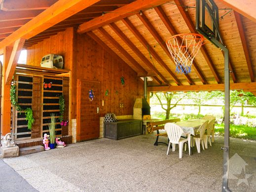 Detached House in Champsec, Entremont District