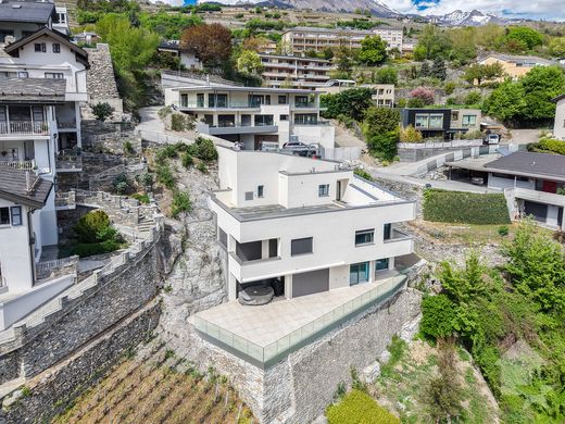 Luxury home in Sion, Sion District