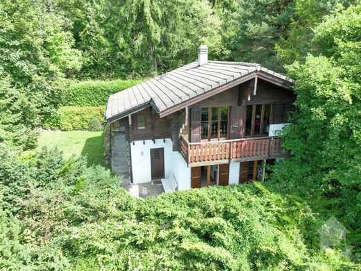 Chalet a Chamoson, Conthey District