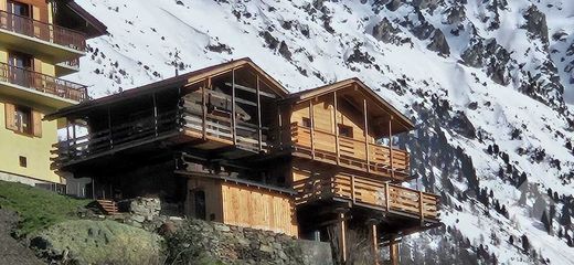 Chalet à Iserables, Martigny District