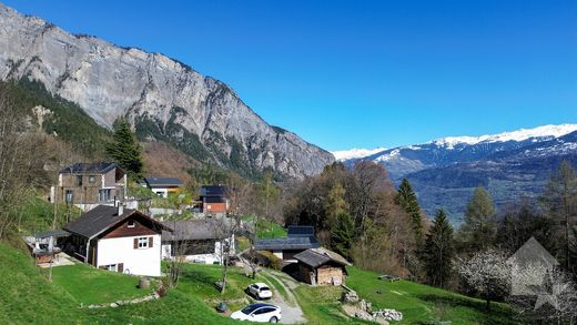 Chalet in Chamoson, Conthey