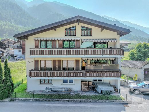 Detached House in Montagnier, Entremont District