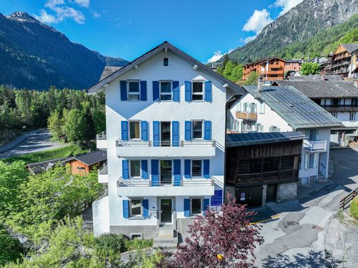 Detached House in Les Marécottes, Saint-Maurice District