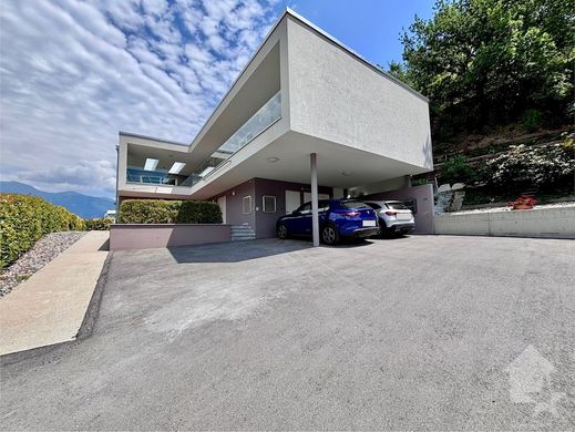 Sierre, Sierre Districtのアパートメント