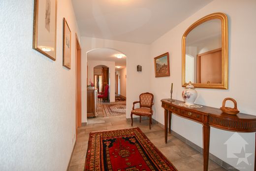 Apartment / Etagenwohnung zu verkaufen in Fully