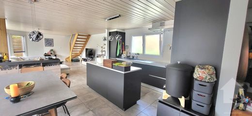 豪宅  Saxon, Martigny District