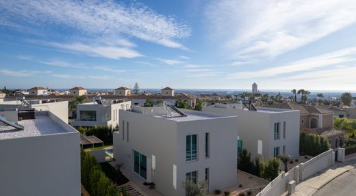 别墅  Faro, Distrito de Faro