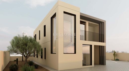 Bureau à Lagos, Distrito de Faro