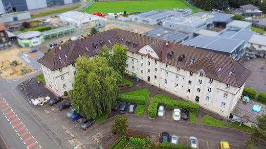 豪宅  Moutier, Jura bernois