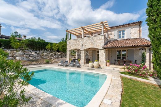 Luxury home in Sovinjak, Grad Buzet