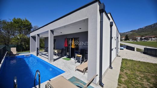 豪宅  Buzet, Grad Buzet