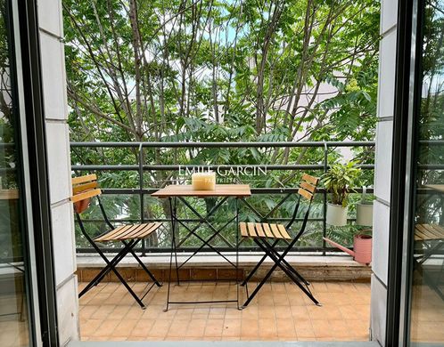 Apartment in Motte-Picquet, Commerce, Necker, Paris