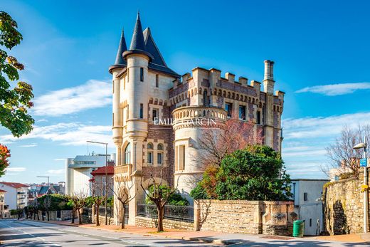 Apartment / Etagenwohnung in Biarritz, Pyrénées-Atlantiques